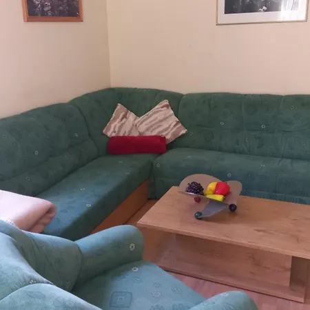 Nieslerhof Lantgård *